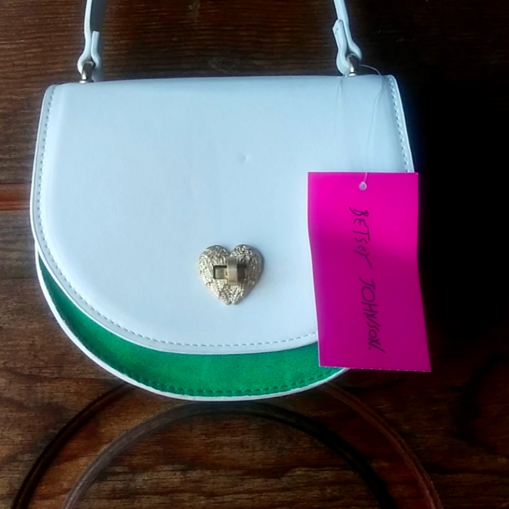 Betsey Johnson Crossbody White Handbag  👜